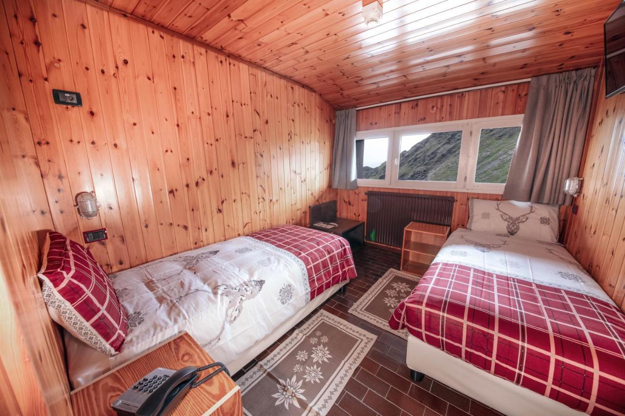 Albergo Quarto Pirovano Passo Stelvio Buitenkant foto