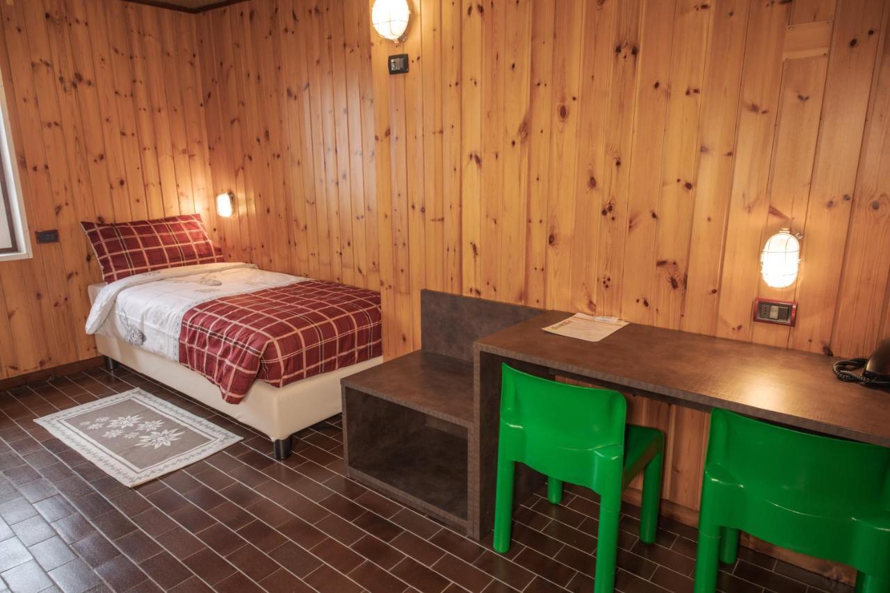 Albergo Quarto Pirovano Passo Stelvio Buitenkant foto