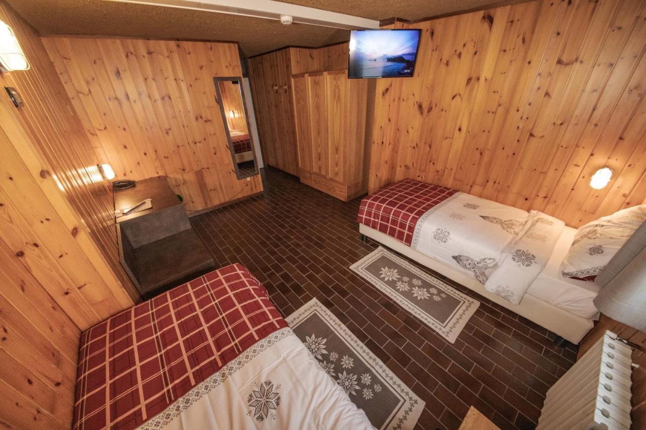 Albergo Quarto Pirovano Passo Stelvio Buitenkant foto