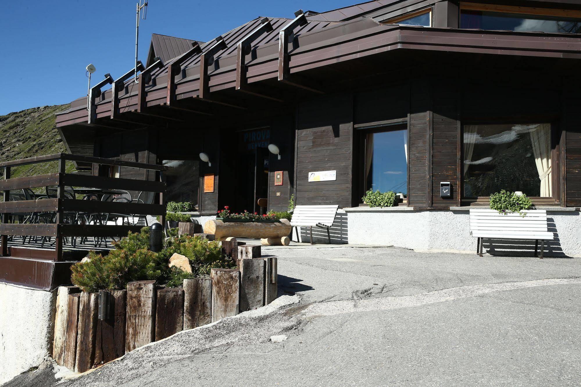 Albergo Quarto Pirovano Passo Stelvio Buitenkant foto